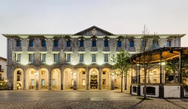 Hotel Balneario Orduña Plaza, hotel con spa en el casco histórico de Orduña